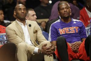 科比寻求帮手，杜兰特加盟勇士：解析NBA球员加盟选择的差异